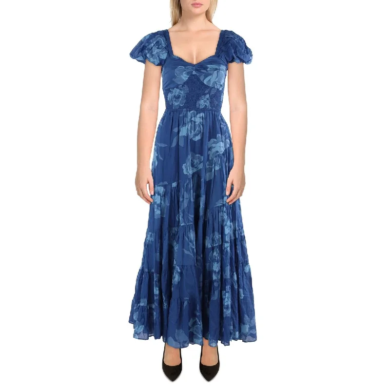 Womens Smocked Tiered Maxi Dress Fashion-Forward