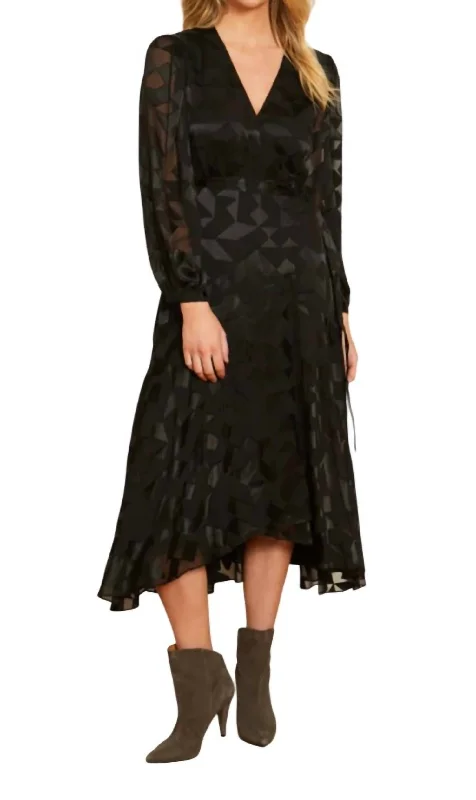 Moon Maxi Dress In Black Special Occasion Wear