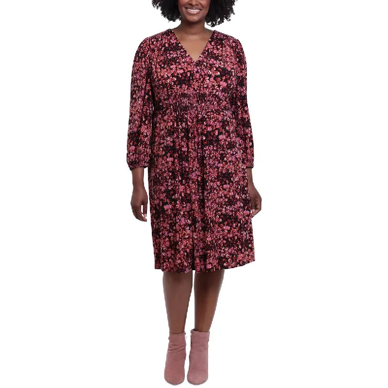 Plus Womens Smocked V-neck Midi Dress Seasonal Sale