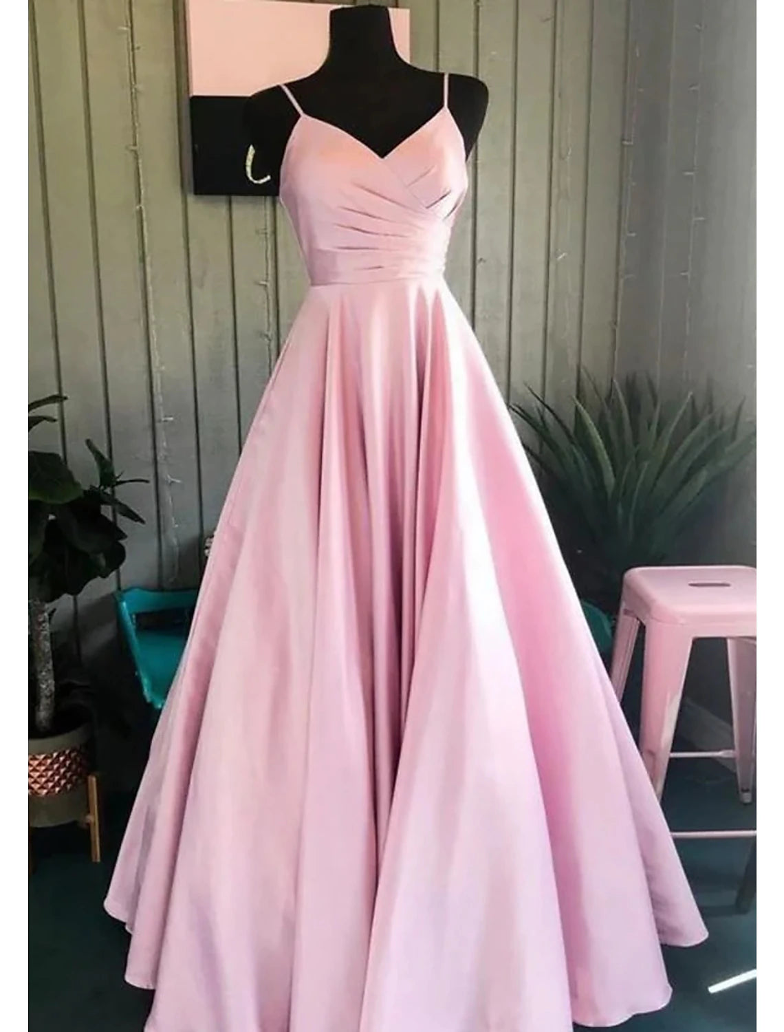 A-Line Prom Dresses Minimalist Dress Formal Wedding Guest Floor Length Sleeveless V Neck Bridesmaid Dress Stretch Satin Backless with Pleats Ruched Score Big On Glamorous Red - Carpet Styles