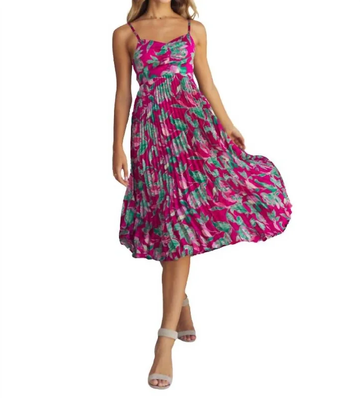 Donna Floral Midi Dress In Raspberry Last Chance Sale