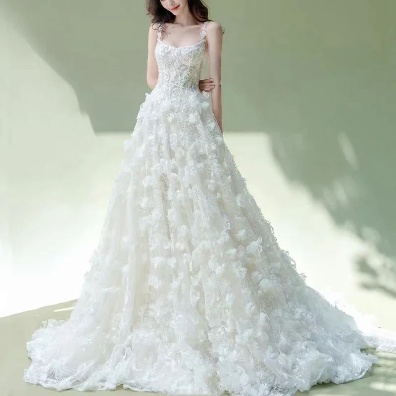 Unique Spaghetti Strap A-line 3D Flowers Wedding Dresses Beat The Heat In Tropical Styles