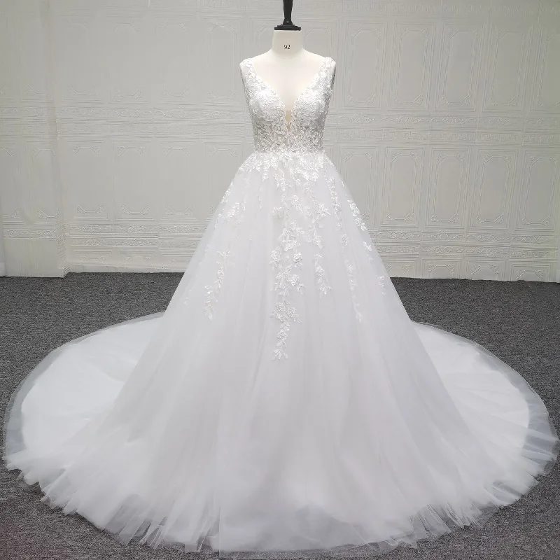 White Ballgown Tulle Open Back Wedding Dress with Tank Sleeve Art Deco Geometric Pattern Look