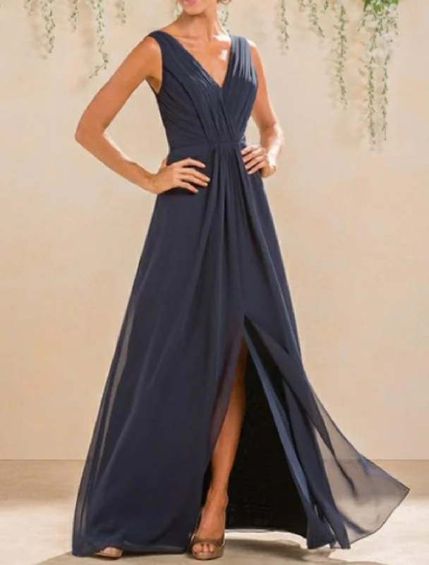 A-Line Bridesmaid Dress V Neck Sleeveless Open Back Floor Length Chiffon with Pleats / Split Front Y2K Nostalgic Fashion Look