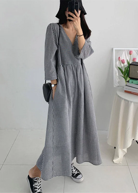 Organic V Neck Wrinkled Pockets Plaid Cotton Dresses Long Sleeve Sophisticated Cut