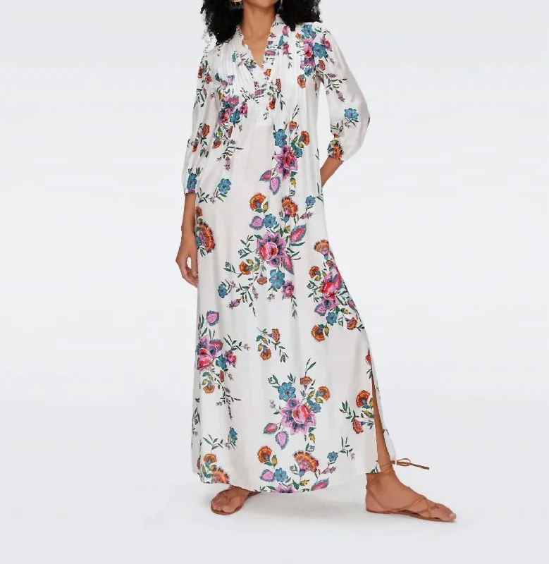 Layla Maxi Dress In Floral Bouquet Chic Urban Fashion Look