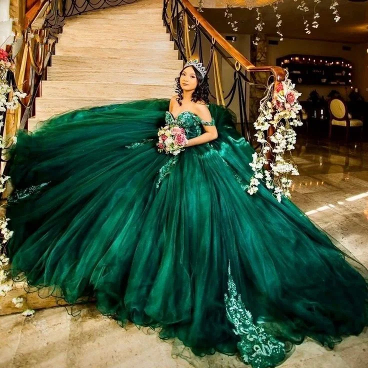 Dark Green Quinceanera Dress Sweet 16 Dress Sequined Beaded Dress Ball Gown Y3030 Y2K Nostalgic Fashion Look